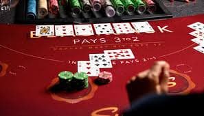 Simbol kesadaran responsible gaming dan komunitas yang saling mendukung